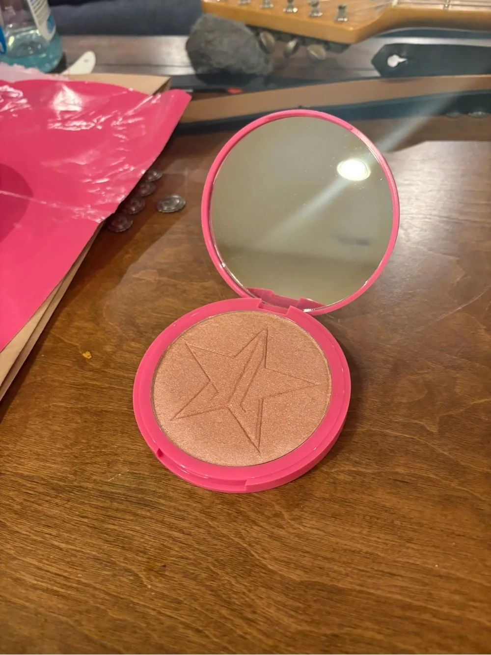 Jeffree Star peach goddess skin frost